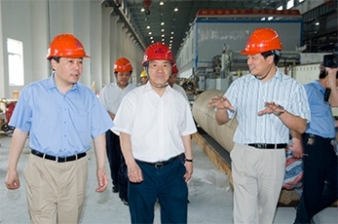 2007年5月25日，時任全國政協(xié)常委、經(jīng)濟委員會副主任、中國包裝聯(lián)合會會長石萬鵬一行來公司視察