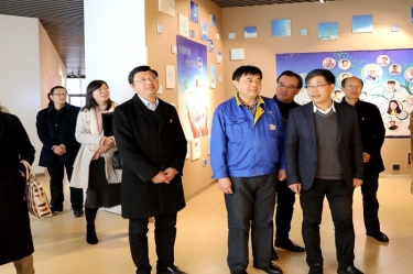2020年1月3日，時(shí)任浙江省民政廳黨組成員、副廳長(zhǎng)江宇蒞臨景興紙業(yè)調(diào)研企業(yè)發(fā)展情況、黨建工作
